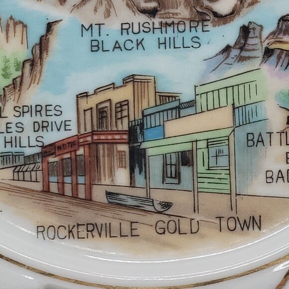 Decorative South Dakota Souvenir Plate With Gold Leaf Design & Scenic Landmarks - Picture 7 of 15